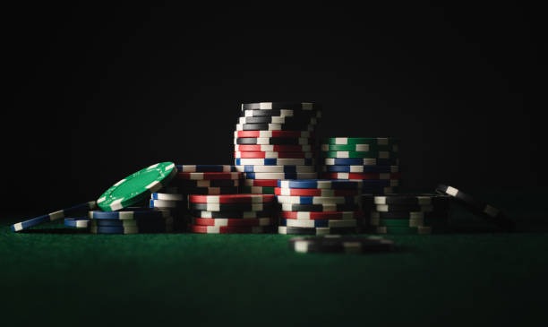 mpo567 platform interface showing football markets, live-dealer tables, and slot games
